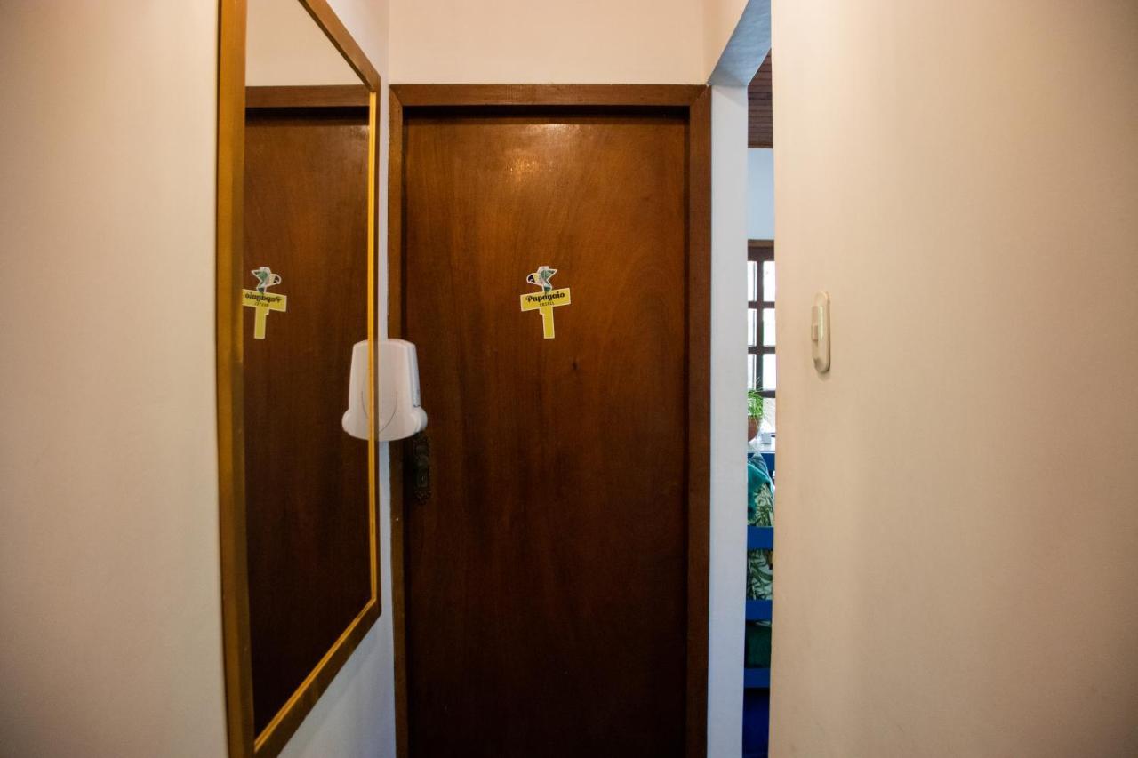 Hostel Papagaio Vila do Abraao Bagian luar foto